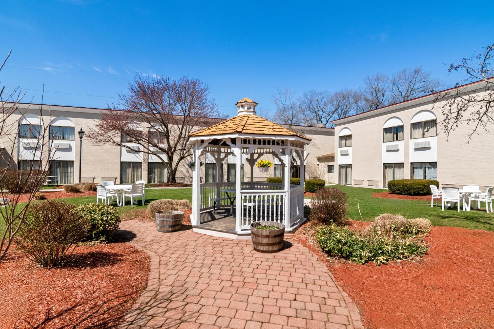 Clarion Inn North Haven Экстерьер фото